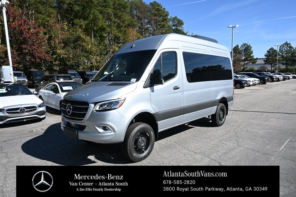 2025 Mercedes-Benz Sprinter Passenger Van Base's photo