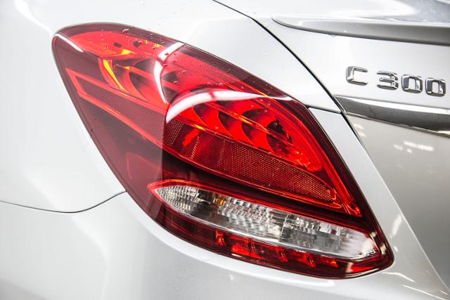 Thumbnail: 2016 Mercedes-Benz C-Class - 24