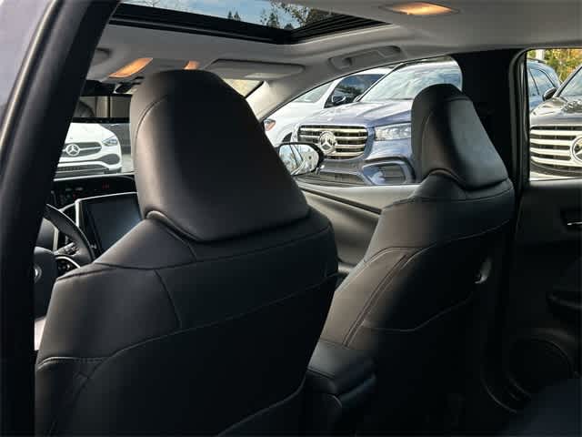 Thumbnail: 2018 Toyota Prius - 18