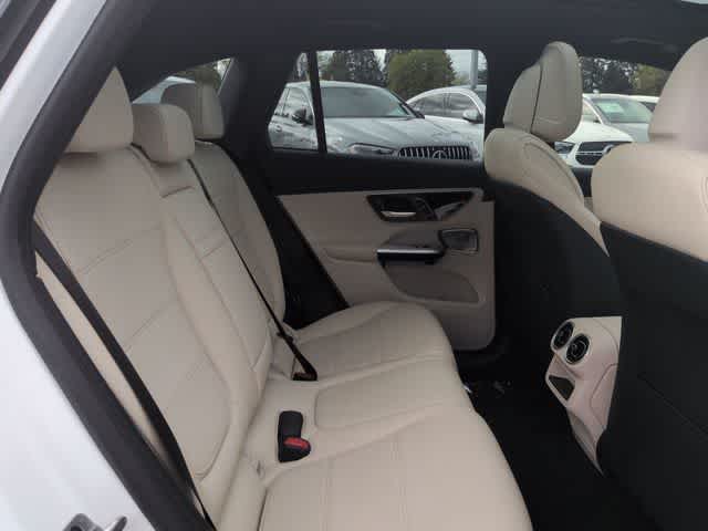 Thumbnail: 2026 Mercedes-Benz GLC - 21