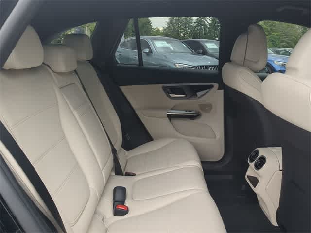 Thumbnail: 2025 Mercedes-Benz GLC - 20