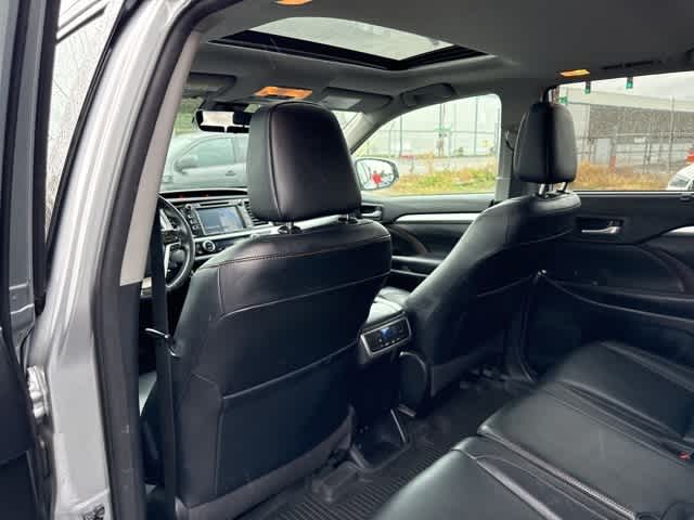 Thumbnail: 2018 Toyota Highlander - 10