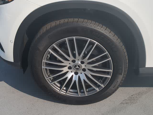 Thumbnail: 2025 Mercedes-Benz GLC - 13