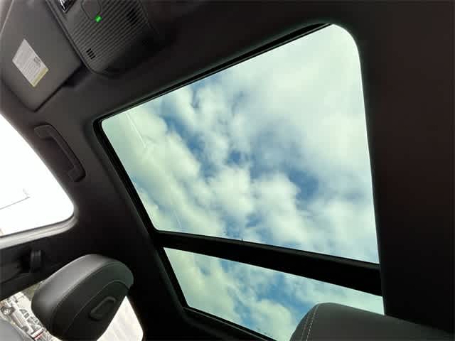 Thumbnail: 2023 Audi Q4 e-tron - 19