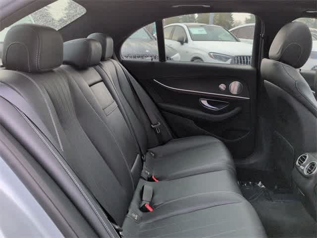 Thumbnail: 2022 Mercedes-Benz E-Class - 21