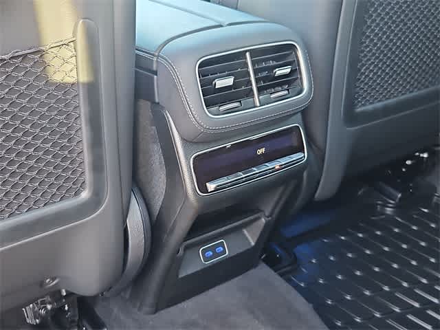 Thumbnail: 2026 Mercedes-Benz GLE - 41