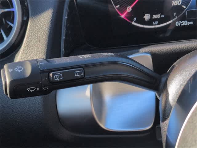 Thumbnail: 2025 Mercedes-Benz GLB - 28