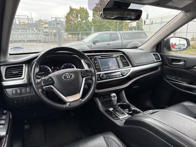 Thumbnail: 2018 Toyota Highlander - 12