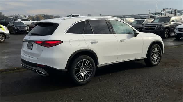 Thumbnail: 2026 Mercedes-Benz GLC - 8