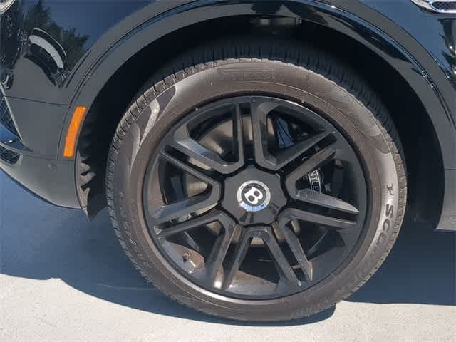 Thumbnail: 2019 Bentley Bentayga - 14