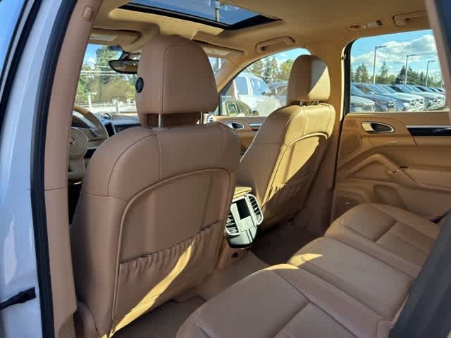 Thumbnail: 2014 Porsche Cayenne - 10