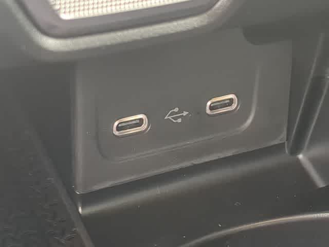 Thumbnail: 2026 Mercedes-Benz CLE - 30