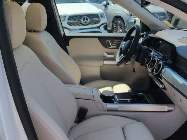 Thumbnail: 2022 Mercedes-Benz GLB - 23