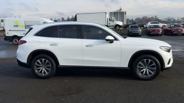 Thumbnail: 2026 Mercedes-Benz GLC - 9