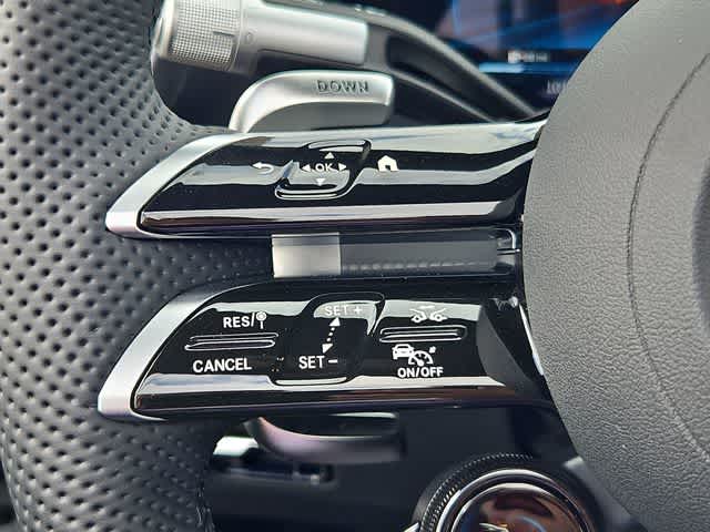 Thumbnail: 2025 Mercedes-Benz SL-Class - 25