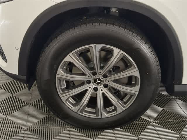 Thumbnail: 2026 Mercedes-Benz GLC - 12