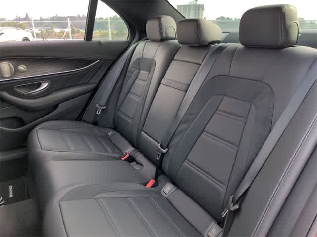 Thumbnail: 2022 Mercedes-Benz E-Class - 27