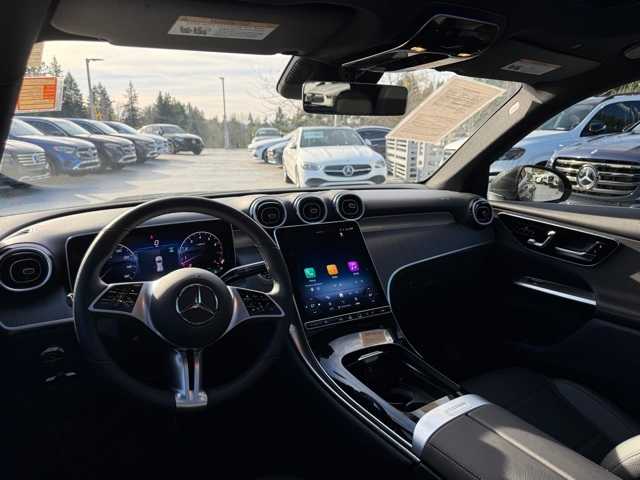 Thumbnail: 2025 Mercedes-Benz GLC - 12