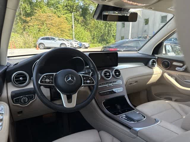 Thumbnail: 2022 Mercedes-Benz GLC - 10