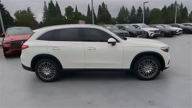 Thumbnail: 2025 Mercedes-Benz GLC - 9