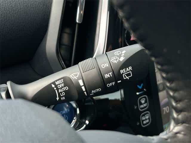 Thumbnail: 2018 Toyota Prius - 26