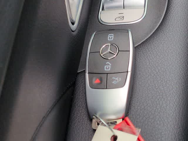 Thumbnail: 2026 Mercedes-Benz GLE - 36