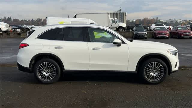 Thumbnail: 2026 Mercedes-Benz GLC - 9