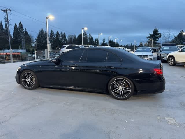 Thumbnail: 2017 Mercedes-Benz E-Class - 8