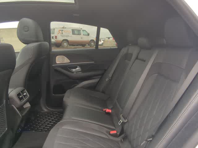 Thumbnail: 2026 Mercedes-Benz GL-Class - 20