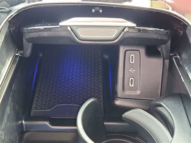 Thumbnail: 2025 Mercedes-Benz GLC - 31