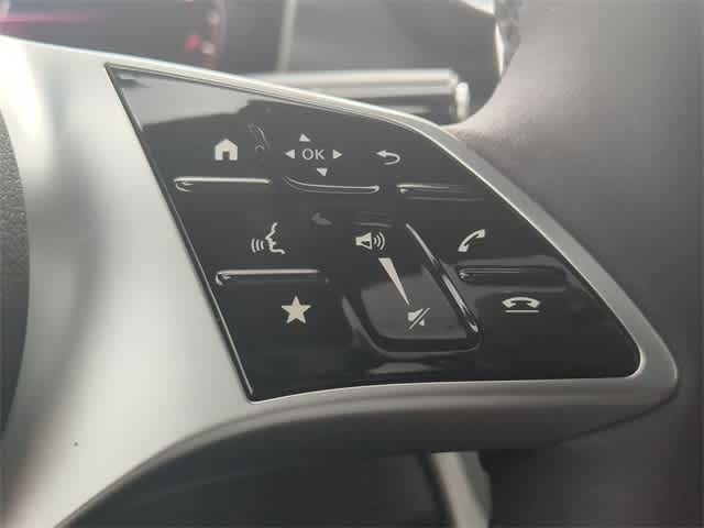 Thumbnail: 2025 Mercedes-Benz GLC - 26