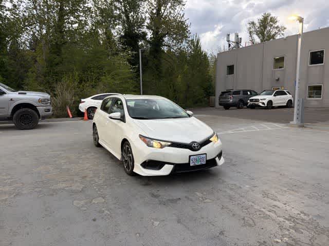 Thumbnail: 2017 Toyota Corolla iM - 3