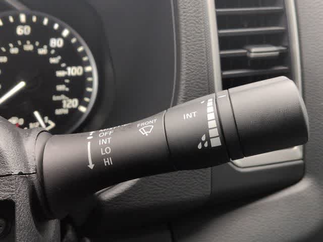 Thumbnail: 2022 Nissan Frontier - 26