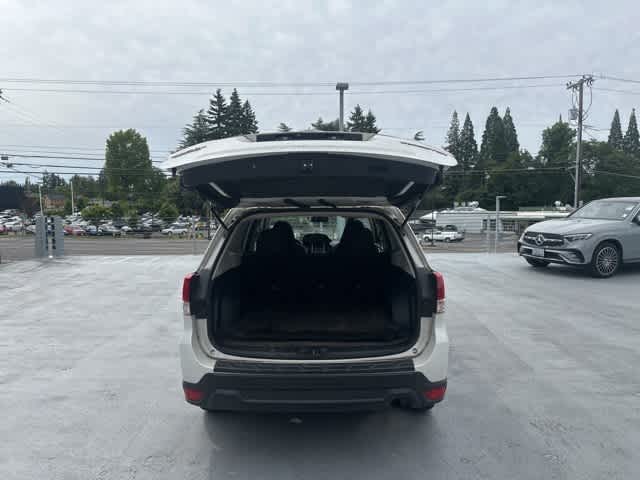 Thumbnail: 2020 Subaru Forester - 9
