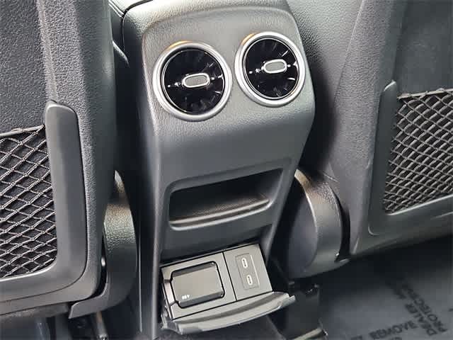 Thumbnail: 2025 Mercedes-Benz GLB - 41