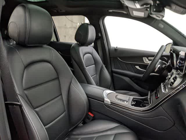 Thumbnail: 2022 Mercedes-Benz GLC - 30