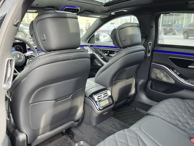 Thumbnail: 2024 Mercedes-Benz S-Class - 19
