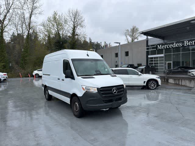 Thumbnail: 2025 Mercedes-Benz Sprinter - 3