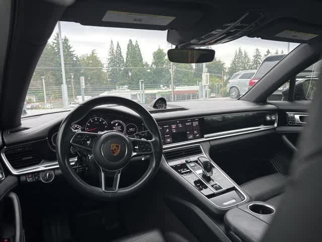 Thumbnail: 2018 Porsche Panamera - 12