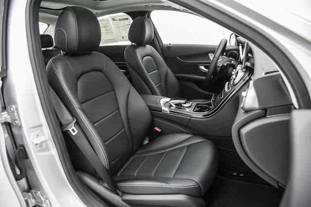 Thumbnail: 2016 Mercedes-Benz C-Class - 6