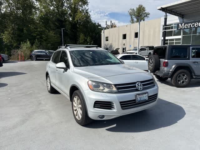 Thumbnail: 2012 Volkswagen Touareg - 3