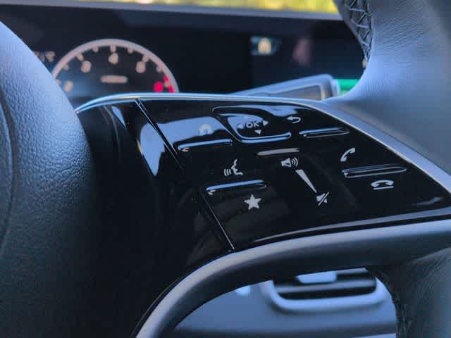 Thumbnail: 2026 Mercedes-Benz GLE - 25