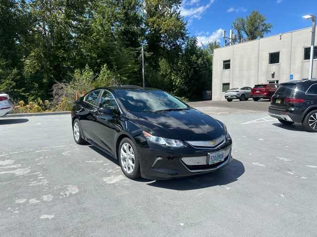 Thumbnail: 2018 Chevrolet Volt - 3