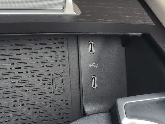 Thumbnail: 2026 Mercedes-Benz GLE - 30