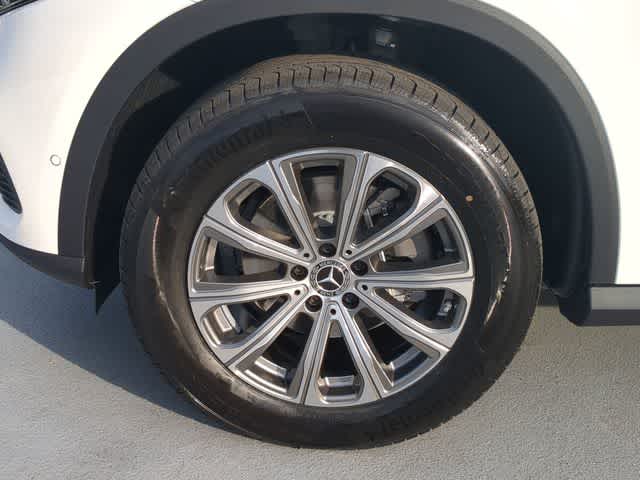 Thumbnail: 2026 Mercedes-Benz GLC - 13