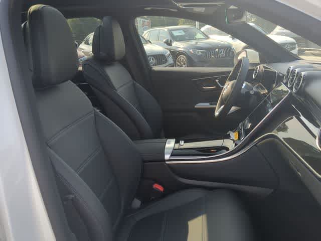 Thumbnail: 2025 Mercedes-Benz GLC - 23