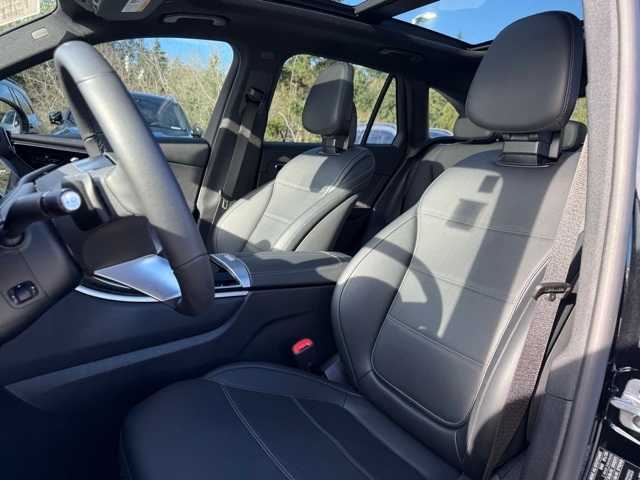 Thumbnail: 2025 Mercedes-Benz GLC - 13