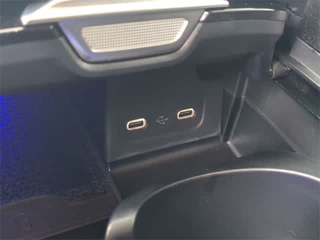 Thumbnail: 2025 Mercedes-Benz C-Class - 31