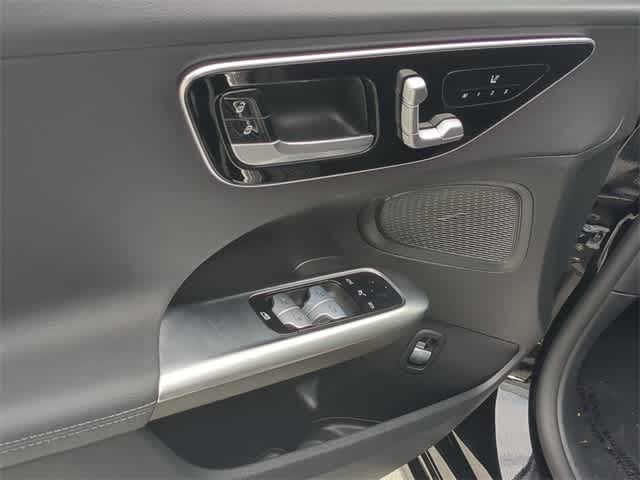 Thumbnail: 2025 Mercedes-Benz C-Class - 17