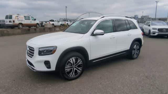 Thumbnail: 2026 Mercedes-Benz GLB - 4